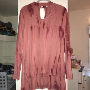 Pink dye flowy top cut out on neck/chest